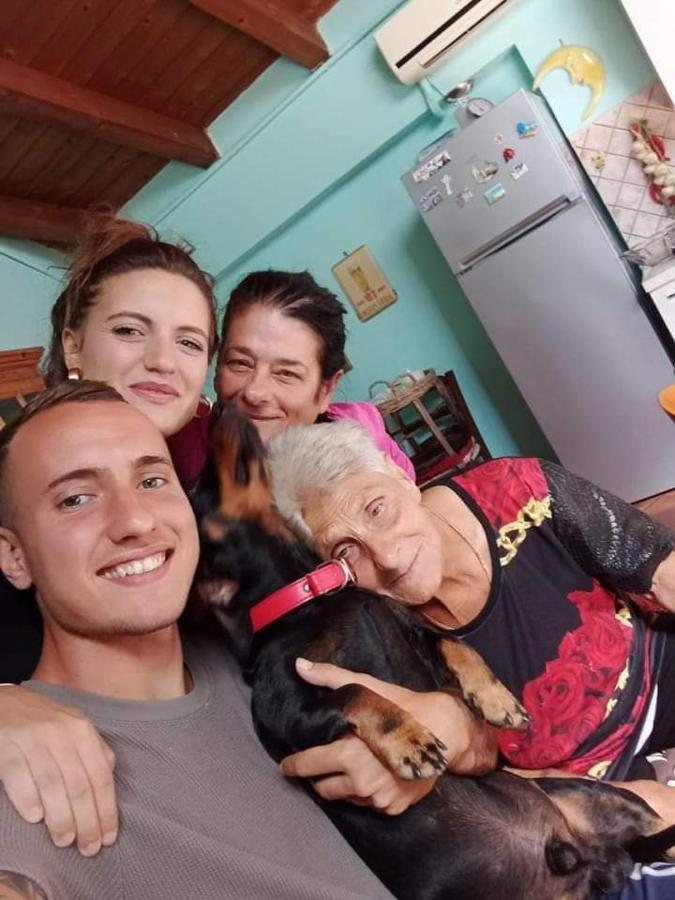 Casa Vacanza Zia Ersilia Rotondi Exterior foto